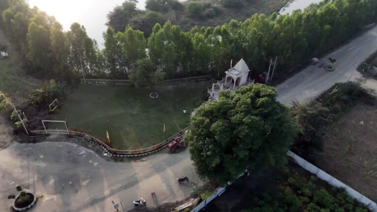 land for farmhouse in lucknow