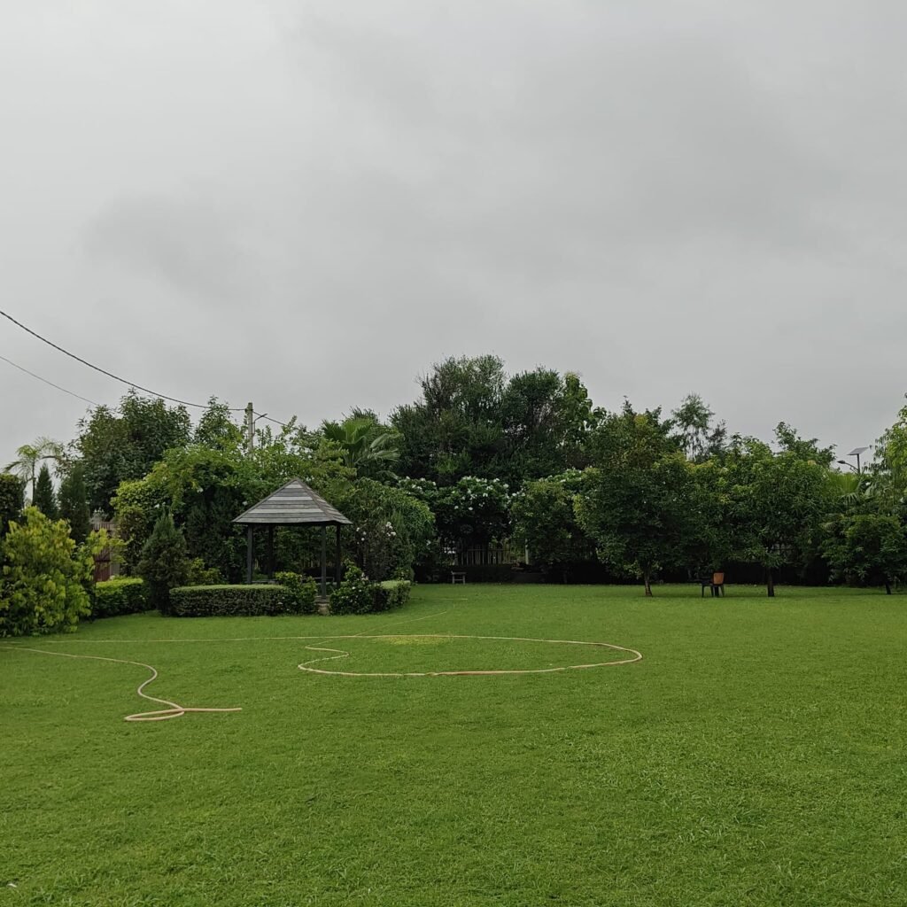 the villagio farmhouse with amphitheater and party lawn