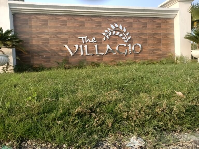 the villagio farmhouse in lucknow for sale