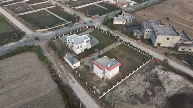 Farmhouse in Lucknow | The Villagio Farmhouse – Luxury Managed Farmland
