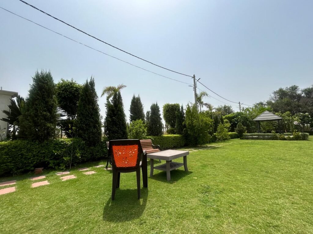 riverside farmhouse lucknow